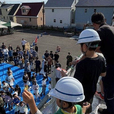 【函館・北斗・七飯の工務店】いつも大人気、ステージからのもちまきと抽選会